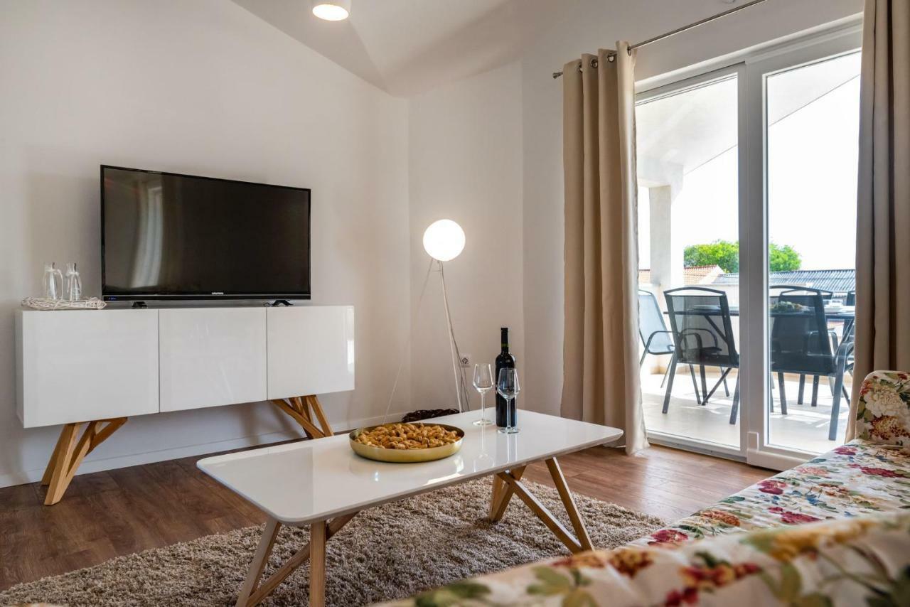 Apartman Zozzy Posedarje Dış mekan fotoğraf